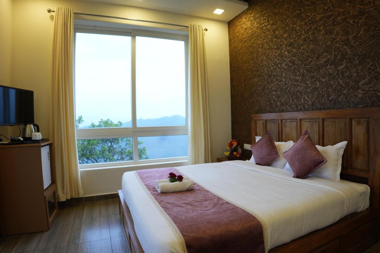 Vaga Mist Resort Vagamon Idukki Esterno foto