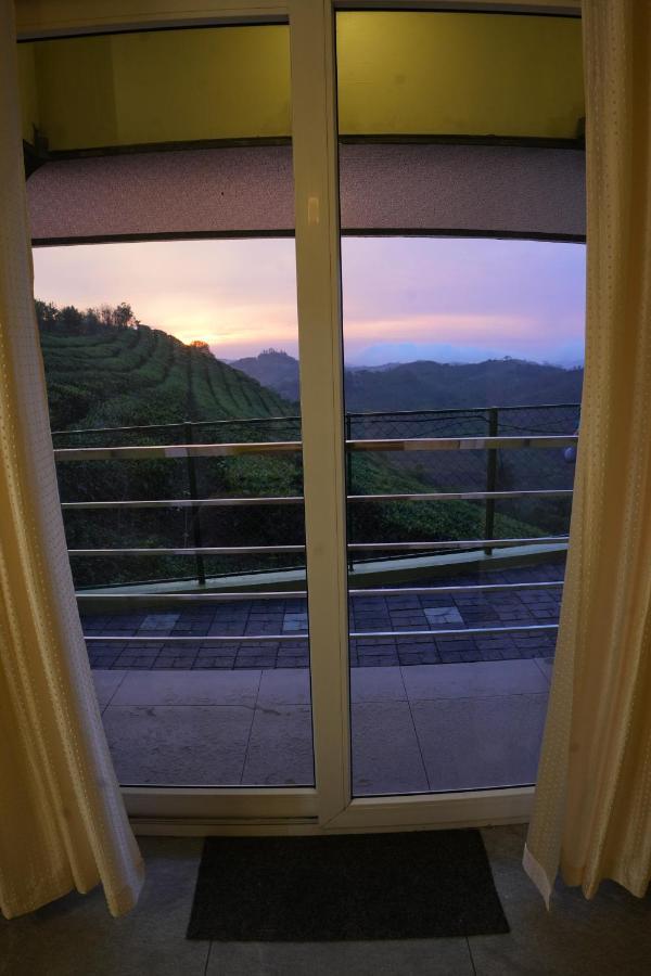 Vaga Mist Resort Vagamon Idukki Esterno foto